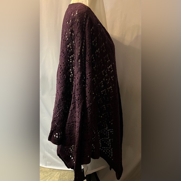 Shetland wool purple wrap. - Picture 10 of 12